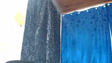 alexia online show from 11/23/25, 04:45