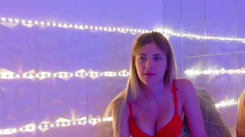 Aisha online show from 09/18/25, 05:20