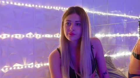 Aisha online show from 10/10/25, 05:06