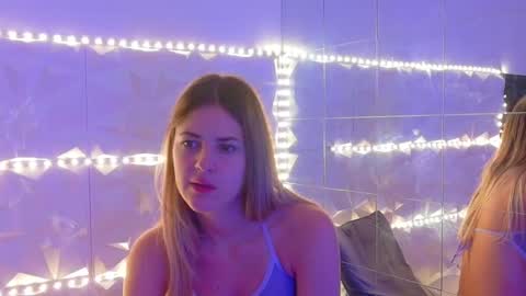 Aisha online show from 11/10/25, 06:01