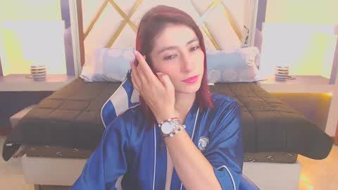 Snapshot of aitana_ag chatting on 09/15/25, 12:49 Aitana online show from 09/15/25, 12:49