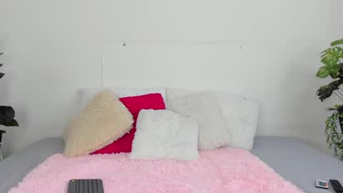 Snapshot of aitana_baker_ chatting on 03/12/25, 01:40 little aitana online show from 03/12/25, 01:40