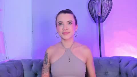 Snapshot of aitana_baker_ chatting on 10/08/25, 04:21 little aitana online show from 10/08/25, 04:21