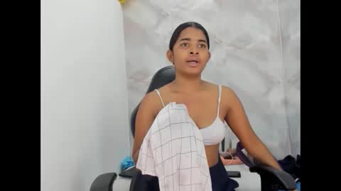 aitana online show from 10/06/25, 01:41