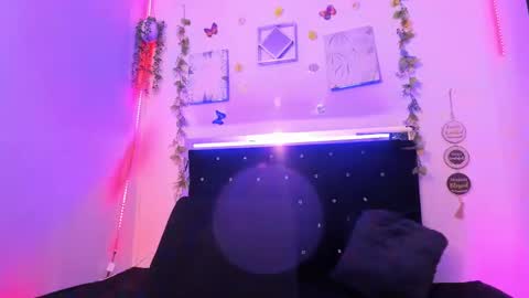 akarirosetti online show from 09/22/25, 12:40