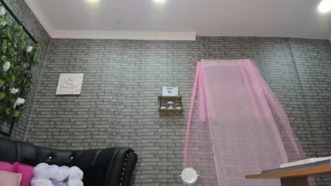 Akimmidoll GMT-5 0630 -1330 online show from 11/25/25, 01:33