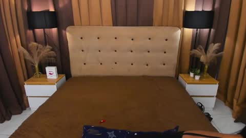 Snapshot of akira_heleana_nastyxx chatting on 11/20/25, 01:28 AYESHA CUTE NOT INTO CHEAP online show from 11/20/25, 01:28