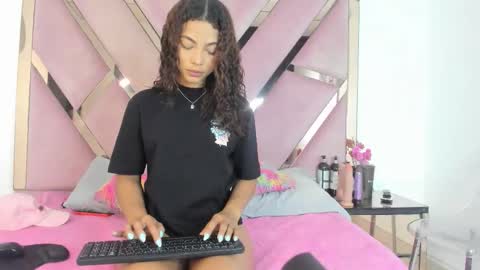 akiraht online show from 11/05/25, 08:42