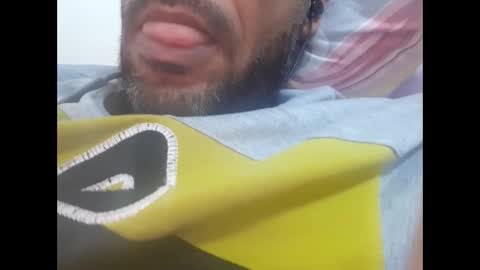 Snapshot of akram_40 chatting on 10/23/25, 08:29 Brown arab man online show from 10/23/25, 08:29