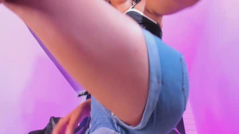 Alahia Rodriguez online show from 09/26/25, 08:57