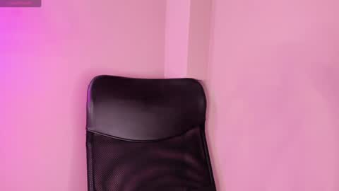 Alahia  online show from 02/05/25, 06:04