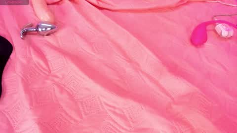 Alahia  online show from 02/12/25, 06:40