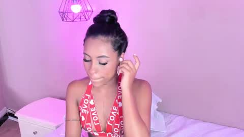 Alahia  online show from 03/04/25, 06:18