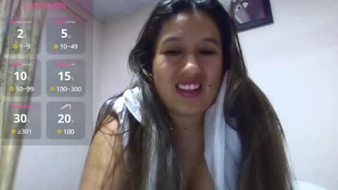 Snapshot of alahia_fox chatting on 02/11/25, 04:33 alahia online show from 02/11/25, 04:33