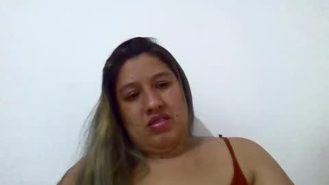 Snapshot of alahia_fox chatting on 11/21/25, 11:03 alahia online show from 11/21/25, 11:03