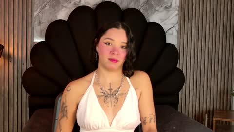 alahyapalmer_ online show from 10/30/25, 04:25