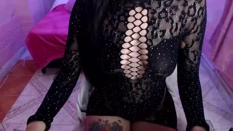 alaia_blue1 online show from 10/31/25, 02:29