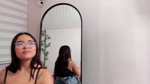 alaia_soto online show from 03/05/25, 11:27
