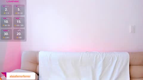 Snapshot of alaiaferrer chatting on 03/10/25, 10:02 Alaia online show from 03/10/25, 10:02