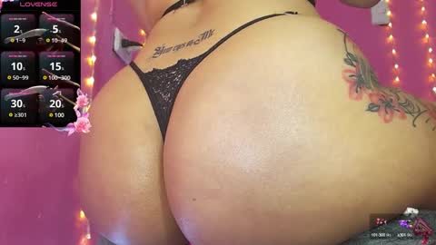 Snapshot of alaiia_rosse chatting on 02/07/25, 06:24 Alaiia online show from 02/07/25, 06:24