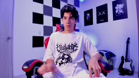 Snapshot of alan_boy01 chatting on 10/09/25, 11:19 Alan Boy online show from 10/09/25, 11:19