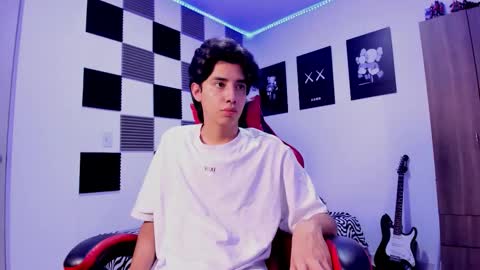 Snapshot of alan_boy01 chatting on 11/03/25, 12:06 Alan Boy online show from 11/03/25, 12:06