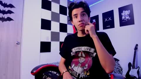 Snapshot of alan_boy01 chatting on 11/05/25, 12:16 Alan Boy online show from 11/05/25, 12:16