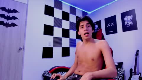 Snapshot of alan_boy01 chatting on 11/10/25, 02:49 Alan Boy online show from 11/10/25, 02:49