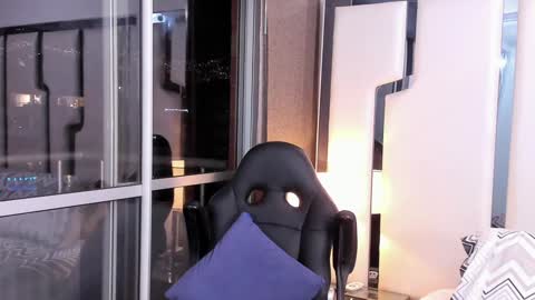 Snapshot of alan_vidal chatting on 12/23/24, 11:39 Alan Vidal online show from 12/23/24, 11:39