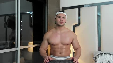 Snapshot of alan_vidal chatting on 02/05/25, 04:27 Alan Vidal online show from 02/05/25, 04:27