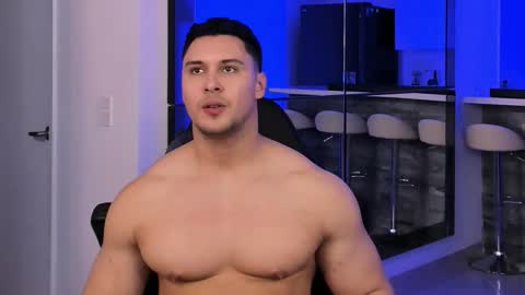 Snapshot of alan_vidal chatting on 09/18/25, 01:51 Alan Vidal online show from 09/18/25, 01:51