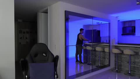 Snapshot of alan_vidal chatting on 09/19/25, 02:57 Alan Vidal online show from 09/19/25, 02:57