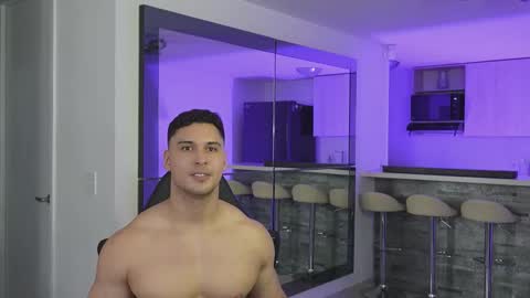 Snapshot of alan_vidal chatting on 09/21/25, 12:23 Alan Vidal online show from 09/21/25, 12:23