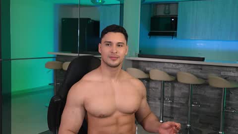 Snapshot of alan_vidal chatting on 09/26/25, 12:03 Alan Vidal online show from 09/26/25, 12:03