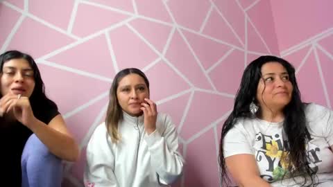 Alana online show from 11/24/25, 02:50