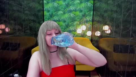 Snapshot of alana_soft chatting on 01/04/25, 02:04 Alana online show from 01/04/25, 02:04
