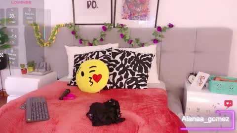 Snapshot of alanaa_gomez chatting on 09/25/25, 12:20 Alanaa online show from 09/25/25, 12:20