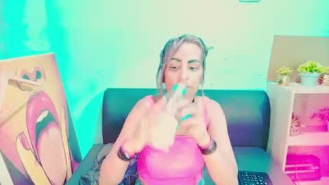 Snapshot of alanadelray chatting on 12/07/24, 11:07 alanadelray online show from 12/07/24, 11:07