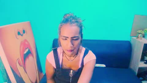 Snapshot of alanadelray chatting on 01/12/25, 07:32 alanadelray online show from 01/12/25, 07:32