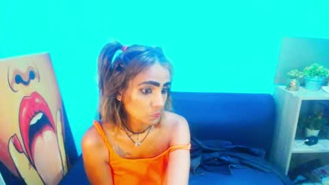 Snapshot of alanadelray chatting on 01/17/25, 12:21 alanadelray online show from 01/17/25, 12:21