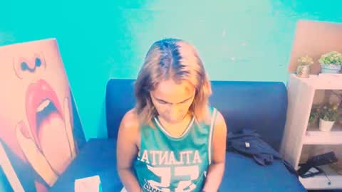 Snapshot of alanadelray chatting on 02/05/25, 02:16 alanadelray online show from 02/05/25, 02:16