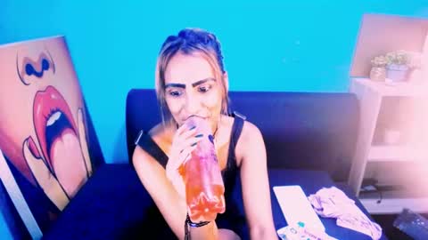 Snapshot of alanadelray chatting on 02/12/25, 02:32 alanadelray online show from 02/12/25, 02:32