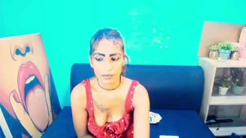 Snapshot of alanadelray chatting on 02/14/25, 07:07 alanadelray online show from 02/14/25, 07:07