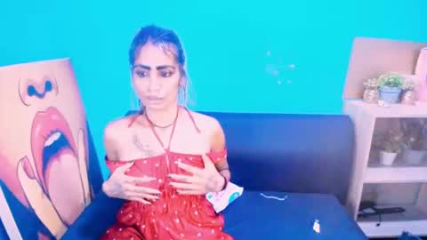 Snapshot of alanadelray chatting on 02/14/25, 10:17 alanadelray online show from 02/14/25, 10:17