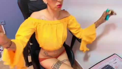 Snapshot of alanah_preston_ chatting on 09/30/25, 03:22 Alanah Prestoon online show from 09/30/25, 03:22