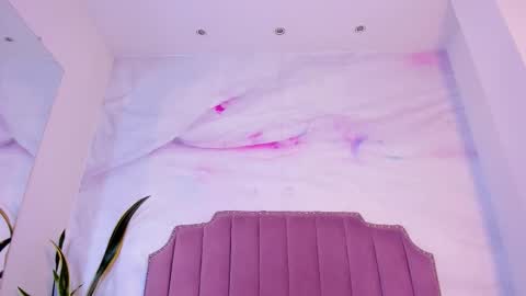 Alana Kim online show from 10/13/25, 11:21