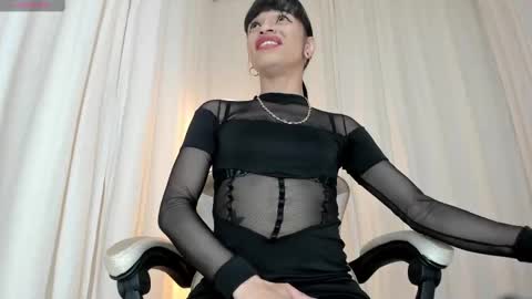 Snapshot of alanakimura_ chatting on 10/06/25, 08:28 Alana silvana online show from 10/06/25, 08:28