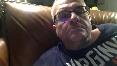 alankrieski1174 online show from 10/21/25, 03:18