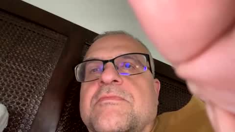 alankrieski1174 online show from 11/02/25, 08:44