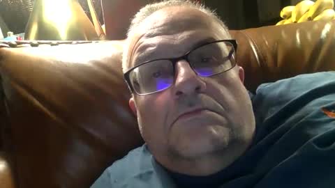 alankrieski1174 online show from 11/06/25, 04:57